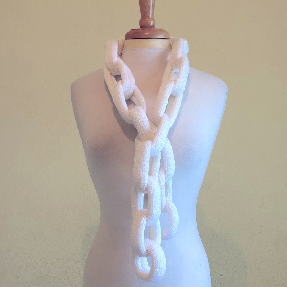 Rare Knitted Chain Link Scarf Sparkly White